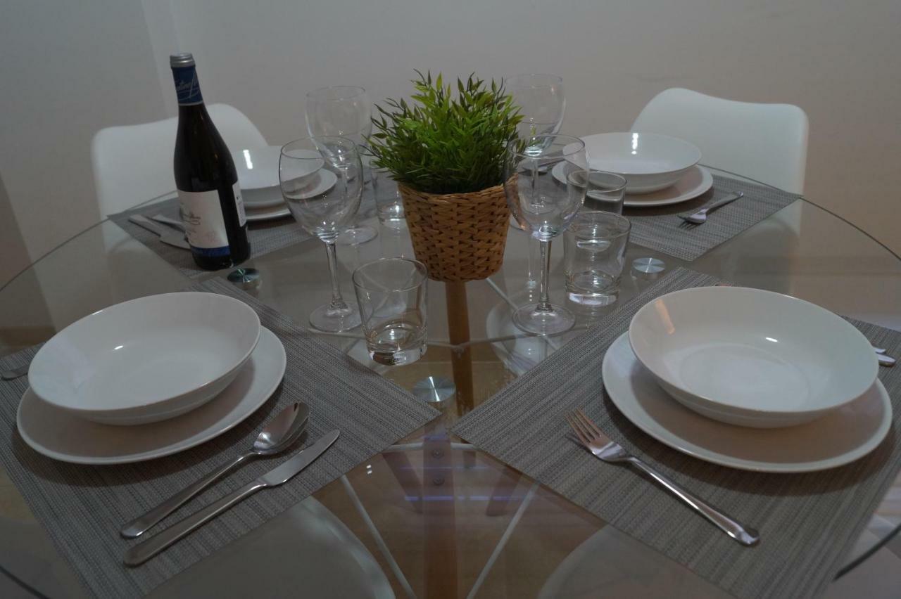 Apartamento Plaza Alfonso XII Malaga Ngoại thất bức ảnh